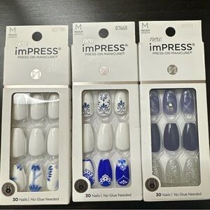 imPRESS Blue and White Press-On Nails